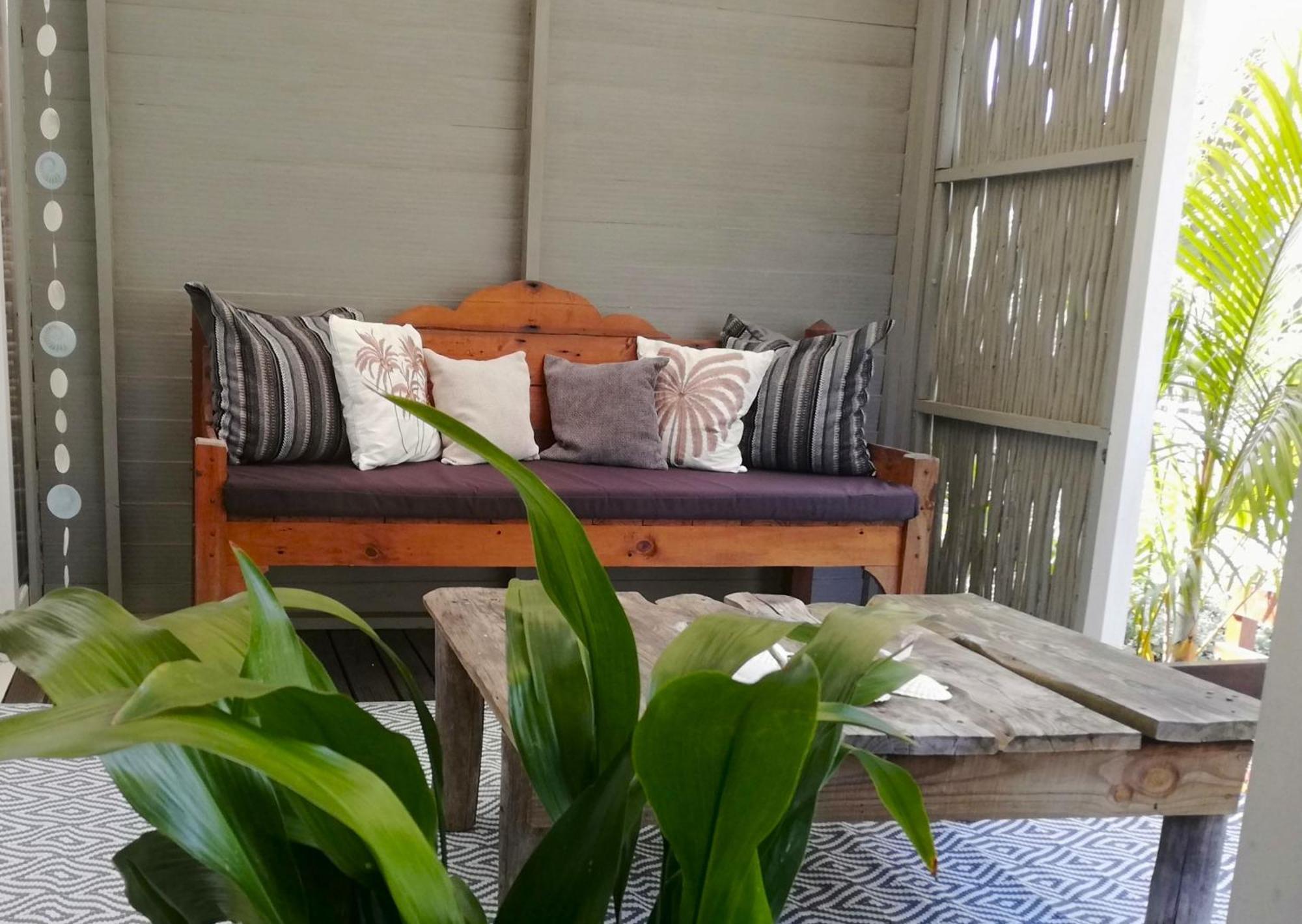 Tranquil Gem - Lush Garden View & Solar Energy! Appartement Plettenbergbaai Buitenkant foto