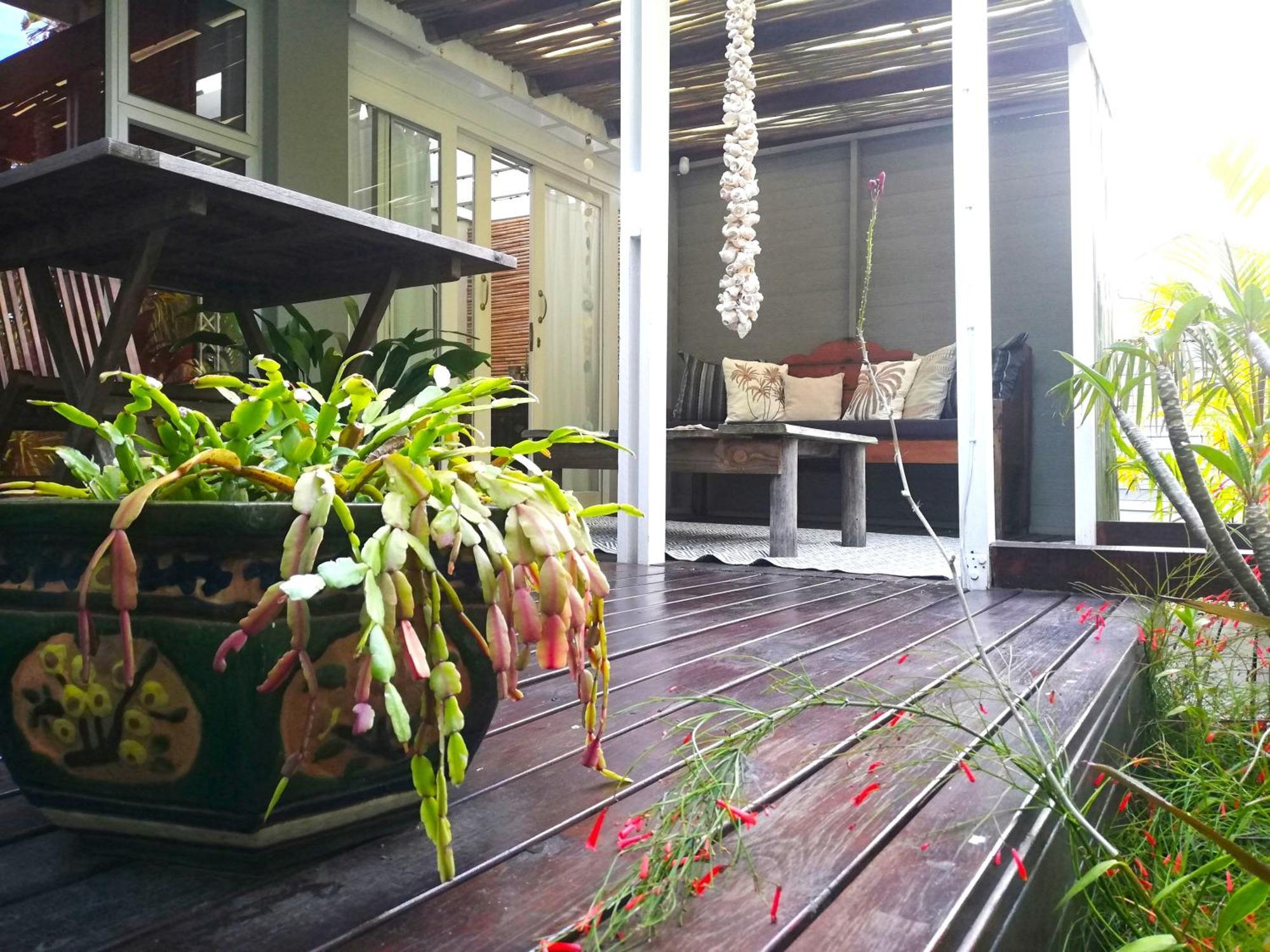 Tranquil Gem - Lush Garden View & Solar Energy! Appartement Plettenbergbaai Buitenkant foto