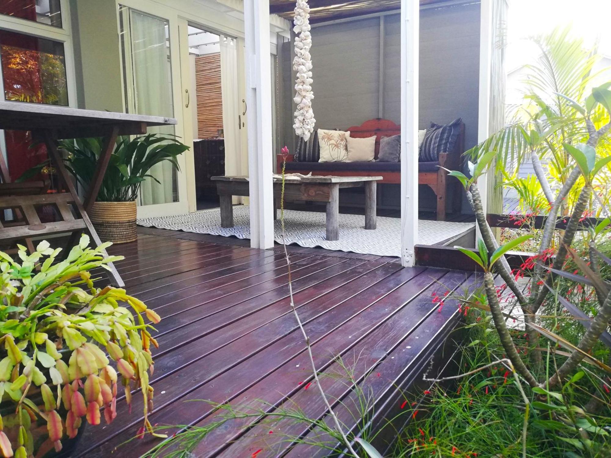 Tranquil Gem - Lush Garden View & Solar Energy! Appartement Plettenbergbaai Buitenkant foto