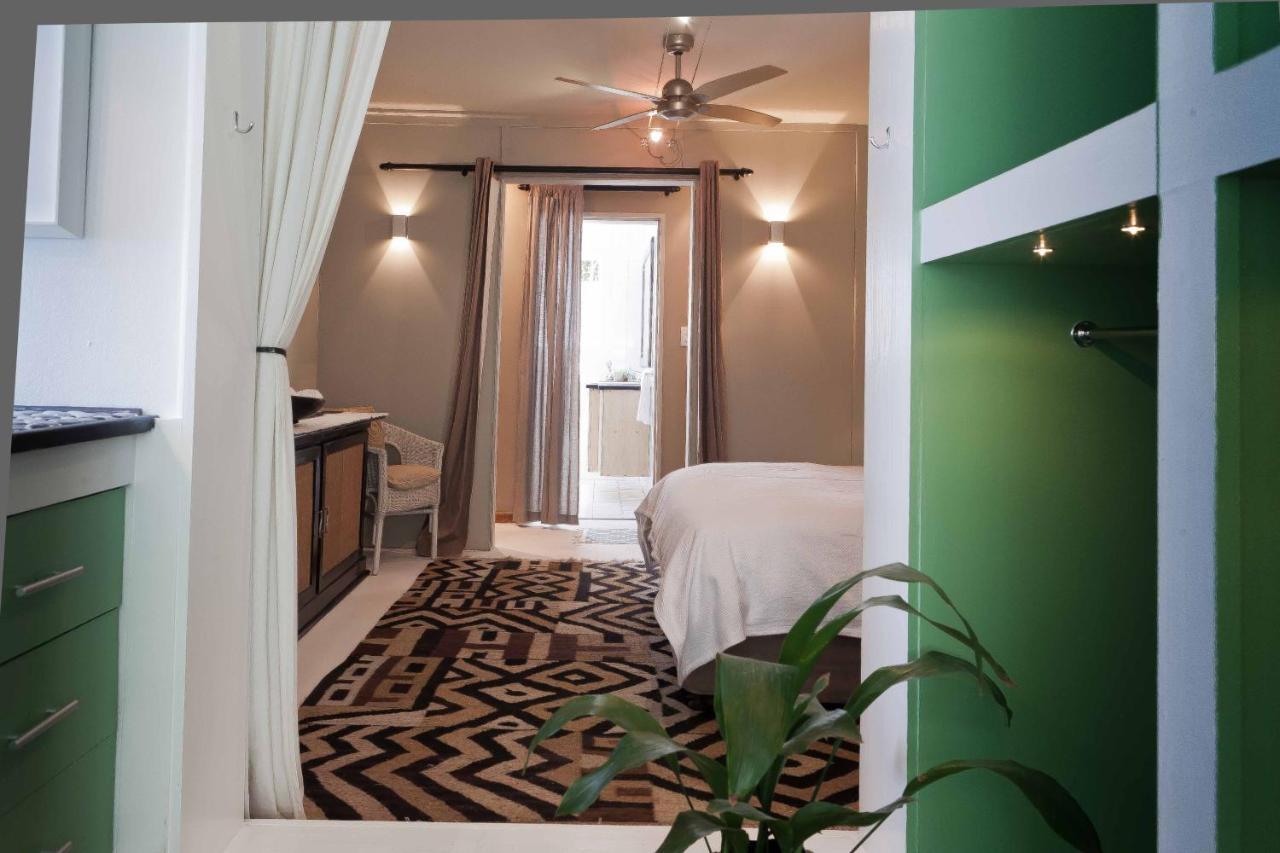 Tranquil Gem - Lush Garden View & Solar Energy! Appartement Plettenbergbaai Buitenkant foto